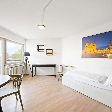 Sali Homes - Fewo Bluehendes Barock Λούντβιχσμπουργκ Εξωτερικό φωτογραφία